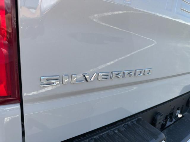 2026 Chevrolet Silverado 1500 4WD Crew Cab Short Bed RST