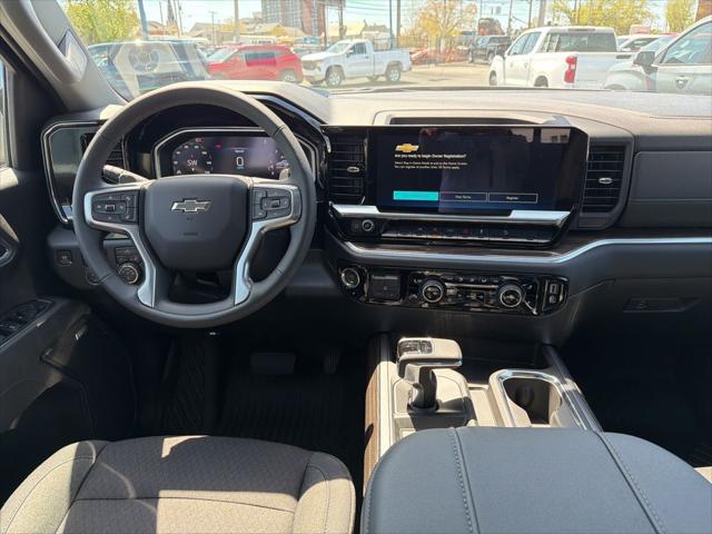 2026 Chevrolet Silverado 1500 4WD Crew Cab Short Bed RST