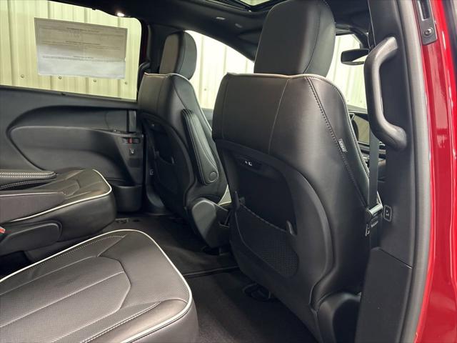 2027 Chrysler Pacifica Limited