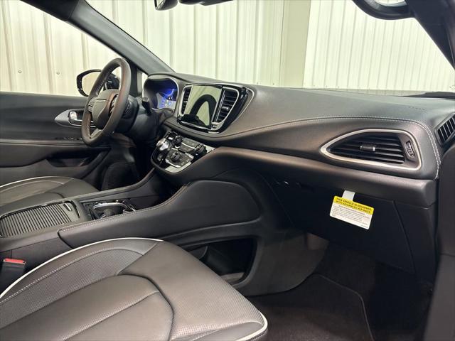 2027 Chrysler Pacifica Limited