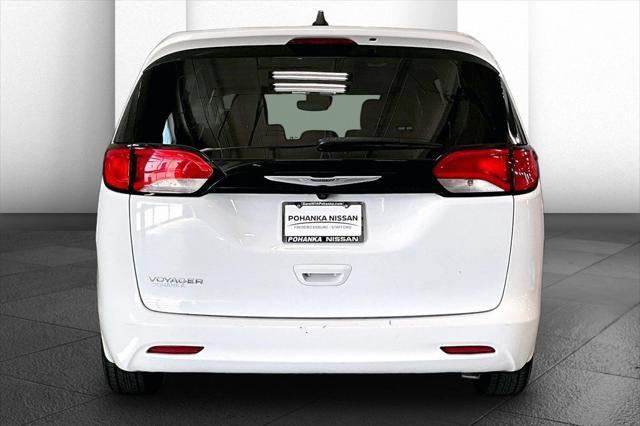 2023 Chrysler Voyager LX