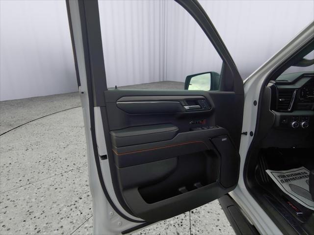 2024 GMC Sierra 1500 4WD Crew Cab Short Box AT4