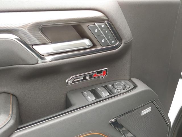 2024 GMC Sierra 1500 4WD Crew Cab Short Box AT4