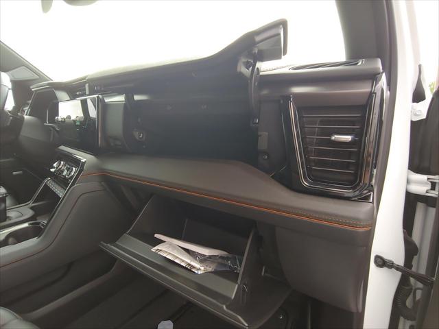2024 GMC Sierra 1500 4WD Crew Cab Short Box AT4
