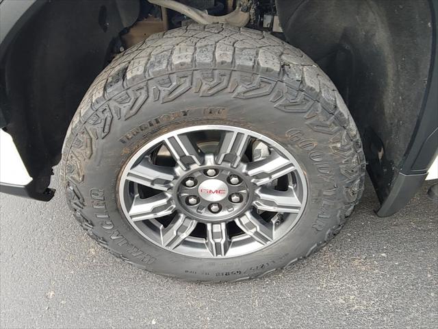 2024 GMC Sierra 1500 4WD Crew Cab Short Box AT4
