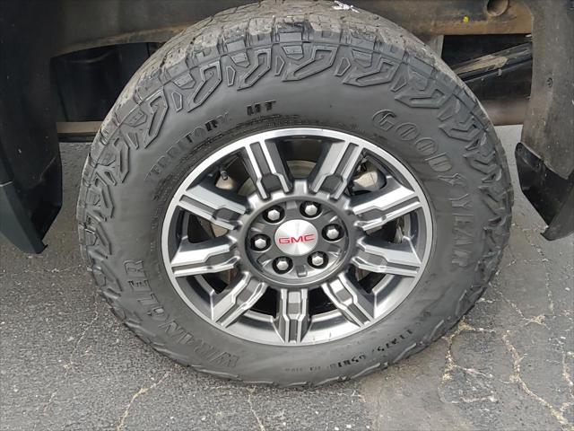 2024 GMC Sierra 1500 4WD Crew Cab Short Box AT4