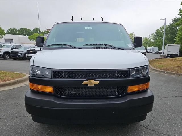 2026 Chevrolet Express Cargo Van 2500 Regular Wheelbase, WT, RWD