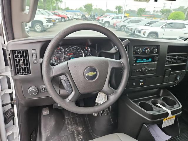 2026 Chevrolet Express Cargo Van 2500 Regular Wheelbase, WT, RWD