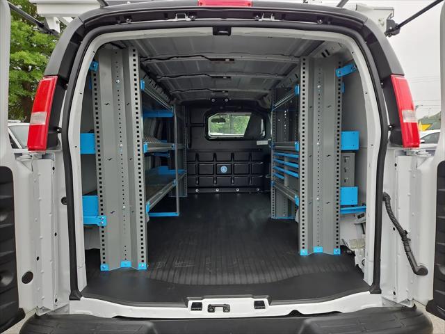 2026 Chevrolet Express Cargo Van 2500 Regular Wheelbase, WT, RWD