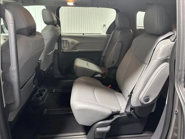 2024 Toyota Sienna XLE