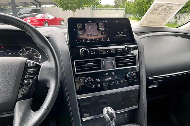 2023 INFINITI QX80 LUXE AWD