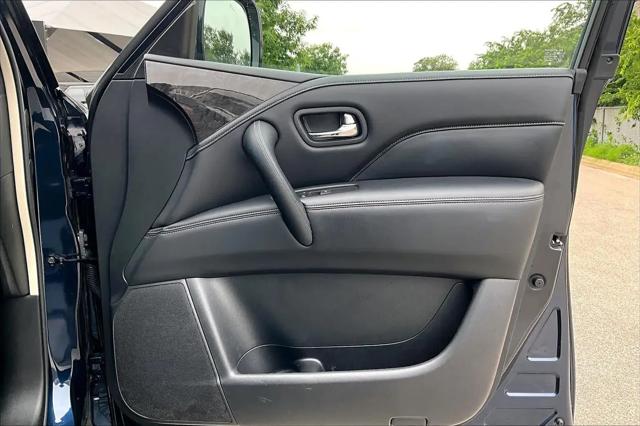 2023 INFINITI QX80 LUXE AWD
