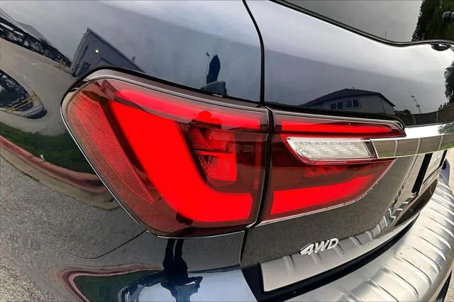 2023 INFINITI QX80 LUXE AWD