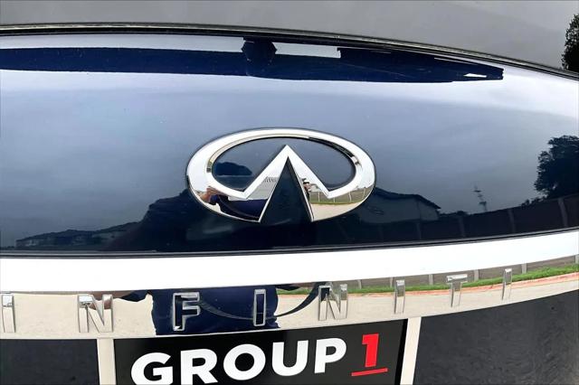 2023 INFINITI QX80 LUXE AWD
