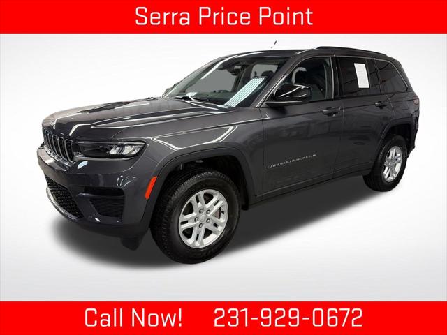 2023 Jeep Grand Cherokee Laredo 4x4 for sale in TRAVERSE CITY, MI