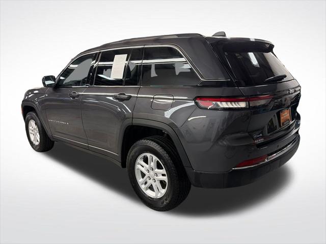 2023 Jeep Grand Cherokee Laredo 4x4