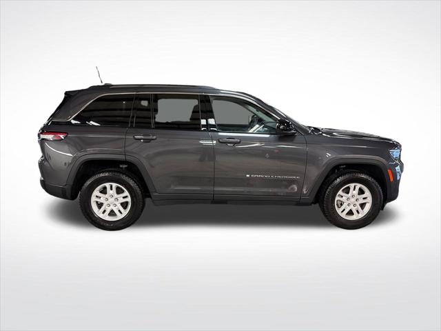 2023 Jeep Grand Cherokee Laredo 4x4