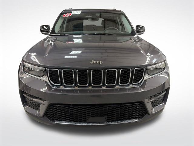 2023 Jeep Grand Cherokee Laredo 4x4