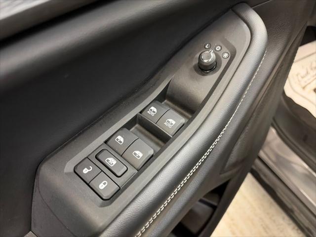 2023 Jeep Grand Cherokee Laredo 4x4