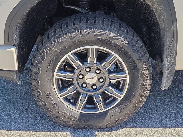 2026 GMC Sierra 1500 Crew Cab, Short Bed, AT4, 4WD
