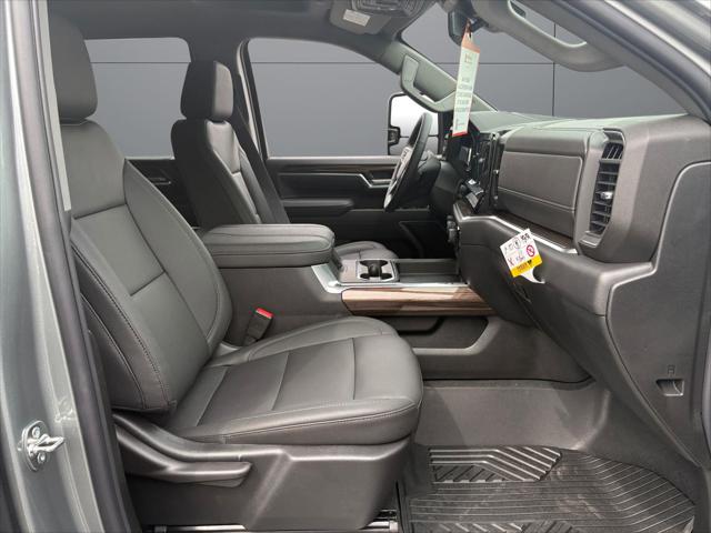 2026 Chevrolet Silverado 2500HD Crew Cab, Standard Bed, LT, 4WD