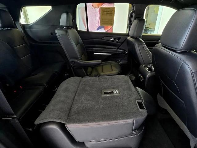 2026 Chevrolet Traverse AWD LT