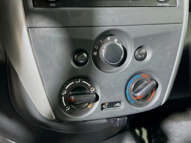 2017 Nissan Versa 1.6 SV