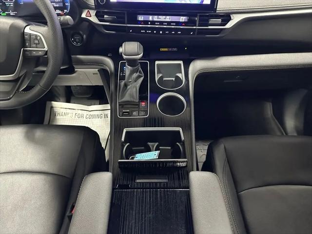 2026 Toyota Sienna Woodland Edition