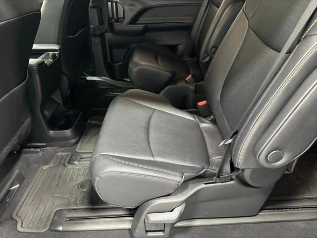 2026 Toyota Sienna Woodland Edition