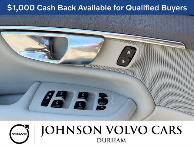 2026 Volvo XC90 Ultra Dark Theme, B6 AWD Gas (mild hybrid), Gasoline, 6 Seats