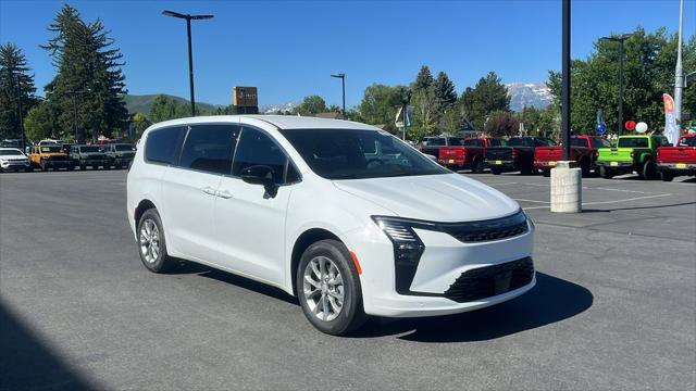 2027 Chrysler Pacifica PACIFICA SELECT AWD