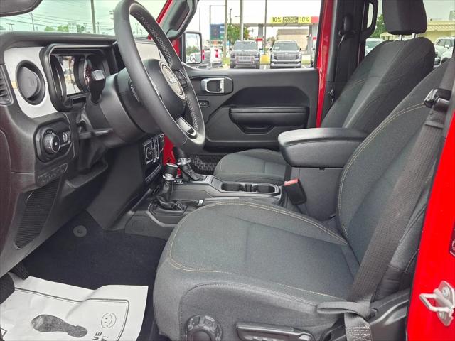 2025 Jeep Wrangler 4-Door Summit 4x4