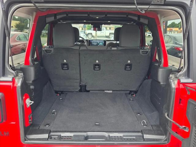2025 Jeep Wrangler 4-Door Summit 4x4