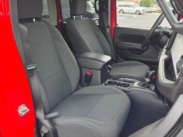 2025 Jeep Wrangler 4-Door Summit 4x4