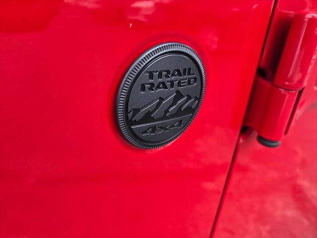 2025 Jeep Wrangler 4-Door Summit 4x4