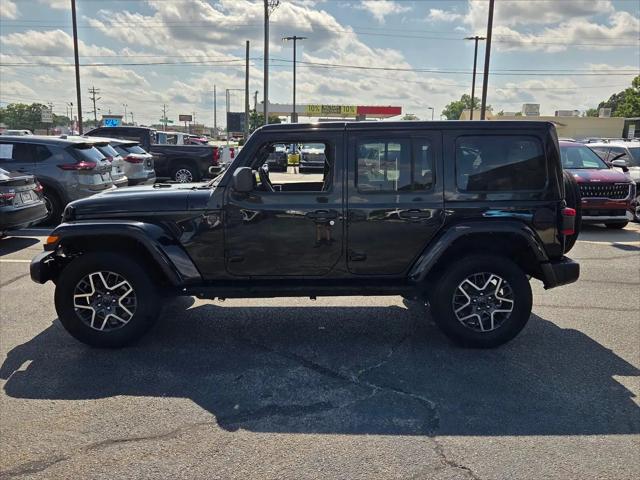 2025 Jeep Wrangler 4-Door Sahara 4x4