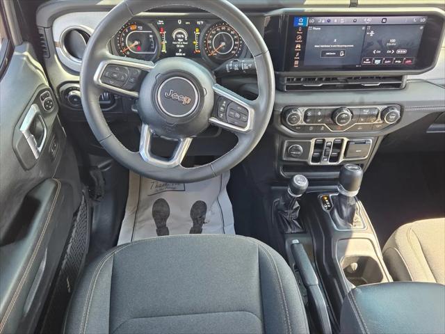 2025 Jeep Wrangler 4-Door Sahara 4x4
