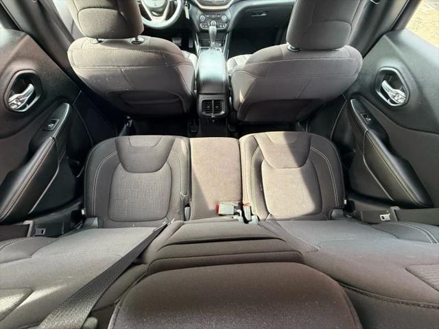 2015 Jeep Cherokee Latitude Altitude