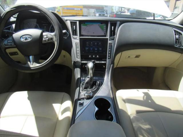 2016 INFINITI Q50 2.0t Premium