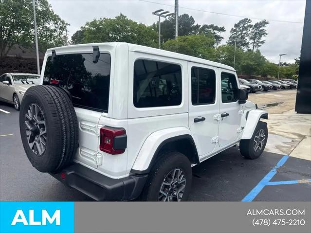 2025 Jeep Wrangler 4-Door Sahara 4x4