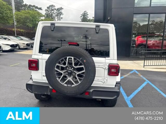 2025 Jeep Wrangler 4-Door Sahara 4x4