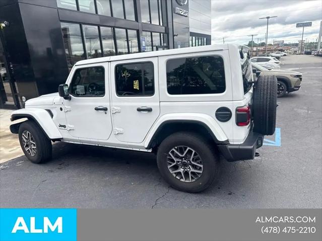 2025 Jeep Wrangler 4-Door Sahara 4x4