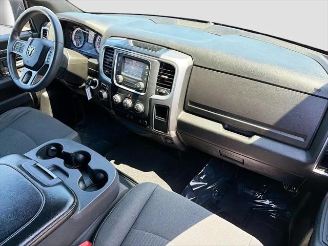 2024 Ram 1500 Classic Warlock Crew Cab 4x2 5'7" Box