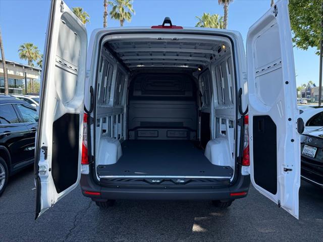 2026 Mercedes-Benz Sprinter 2500 Standard Roof 4-Cyl Diesel
