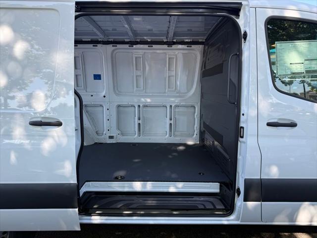 2026 Mercedes-Benz Sprinter 2500 Standard Roof 4-Cyl Diesel