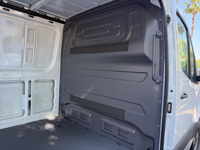 2026 Mercedes-Benz Sprinter 2500 Standard Roof 4-Cyl Diesel