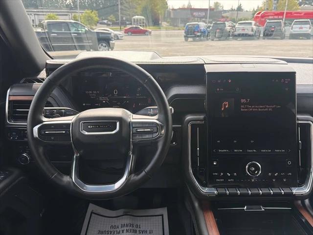 2025 GMC Yukon 4WD Denali