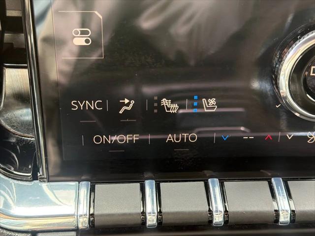 2025 GMC Yukon 4WD Denali