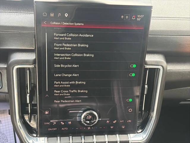2025 GMC Yukon 4WD Denali