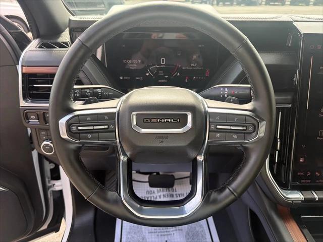 2025 GMC Yukon 4WD Denali